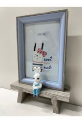 AHŞAP SEVİMLİ TAVŞAN FİGÜRLÜ BEBEK ODASI ÇERÇEVE-BEBEK AİLE DOĞUM GÜNÜ (22 CM BOY -15 CM EN )