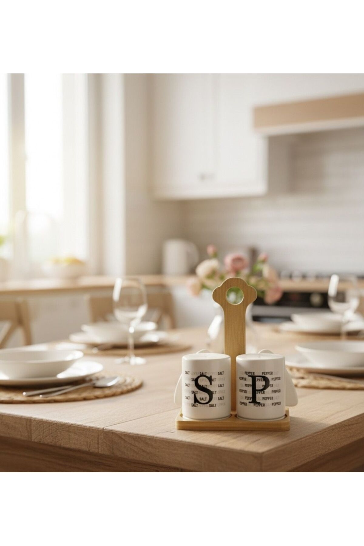 BAMBU STANTLI SERAMİK 3 LÜ TUZLUK, BİBERLİK ,PEÇETELİK STANT (11*11) PEÇETELİK (14 CM)