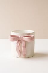 KİŞİYE ÖZEL HEDİYE KUTUSU (SEDEFLİ PORSELEN KUPA-MUM-TOKA-KAHVE-CİCİ KAŞIK)