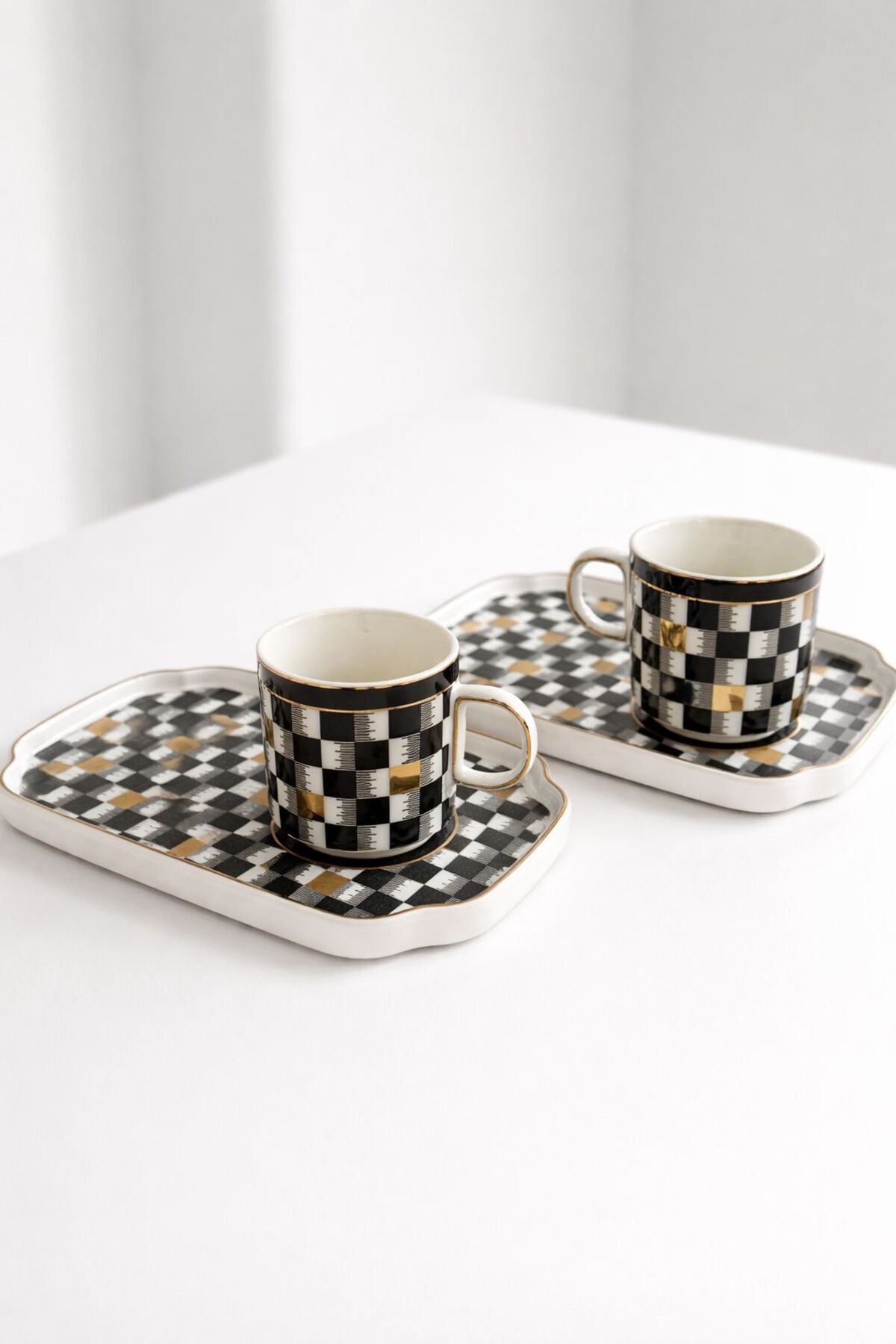 ACAR MARKA PORSELEN TEPSİLİ 2Lİ FİNCAN SET (TEPSİ 18CM ) Siyah